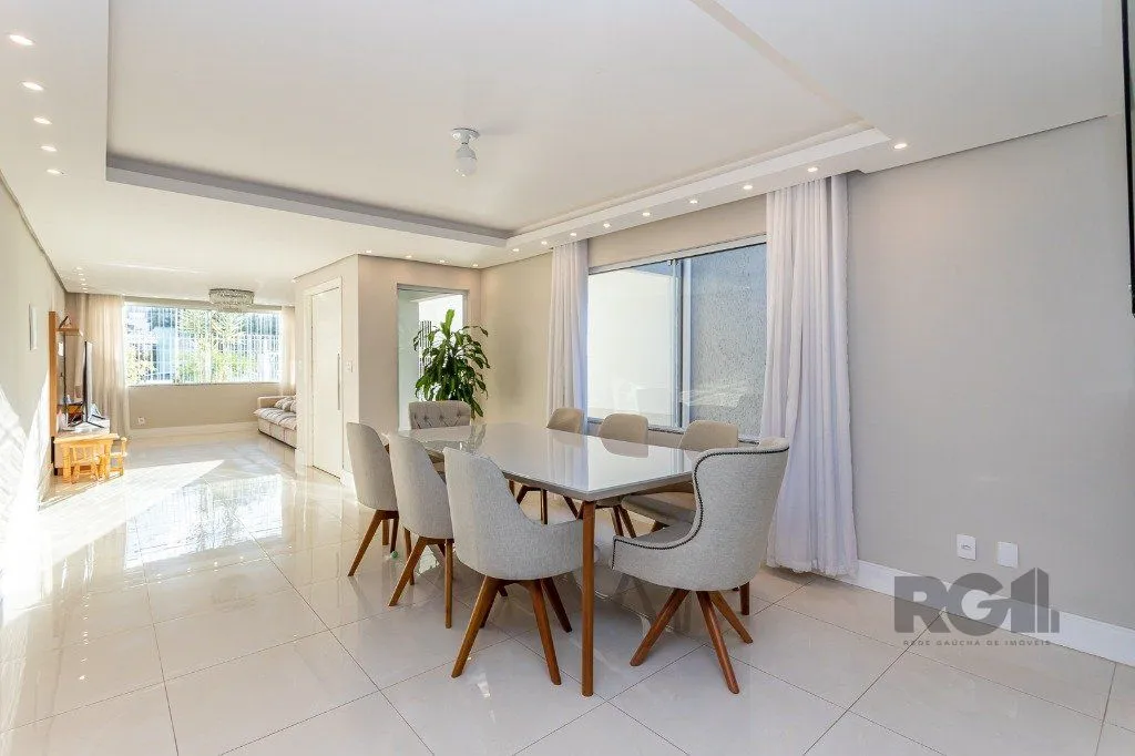 Imagem Casa sobrado no bairro Santo Antônio de 3 dormitórios e 3 vagas
