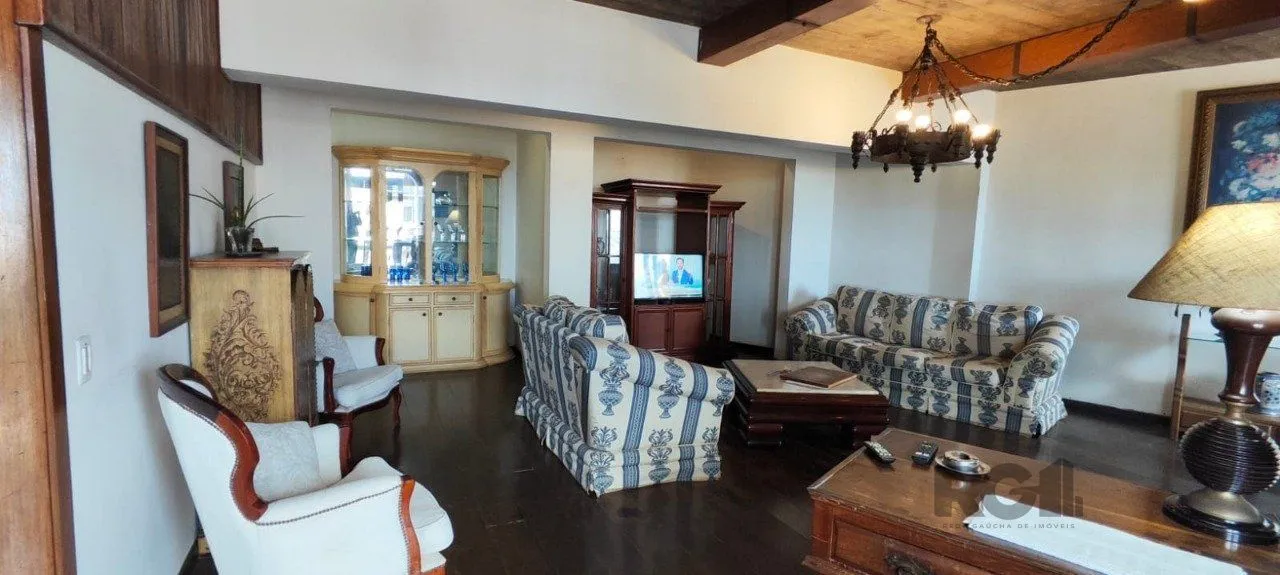 Imagem Casa para Venda - 347m², 3 dormitórios, sendo 3 suites, 3 vagas - Sétimo Céu