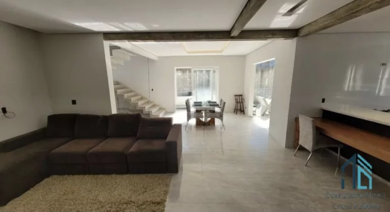 Imagem Sobrado moderno, com amplo terreno, 03 quartos c/suíte, área gourmet, em Campo Largo PR