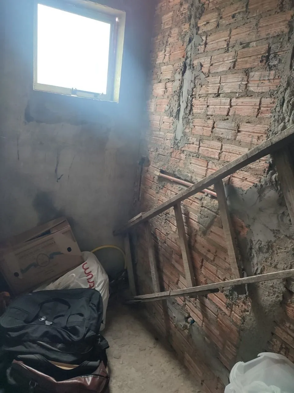 Imagem Sobrado no bairro Aberta dos Morros - 3 dormitórios - 1 suíte