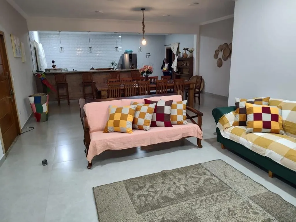 Imagem Casa à venda 3 Quartos, 1 Suite, 5 Vagas, 24200M², Abaete, Taubaté - SP