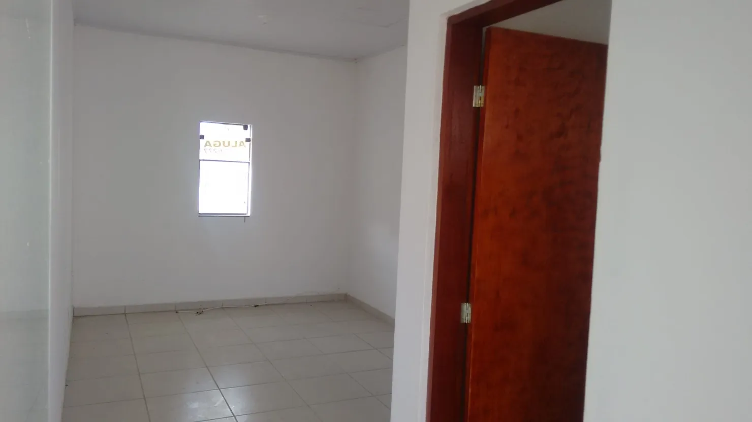 Imagem Comercial para Locação 18.75M², Centro, Pindamonhangaba - SP | SALA COMERCIAL