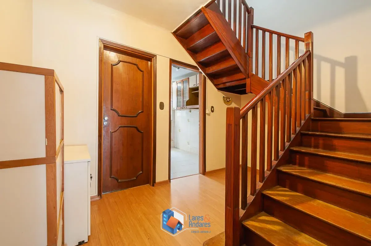 Imagem Sobrado para venda em Perdizes com 2 quartos, sendo 1 suíte, 195m²