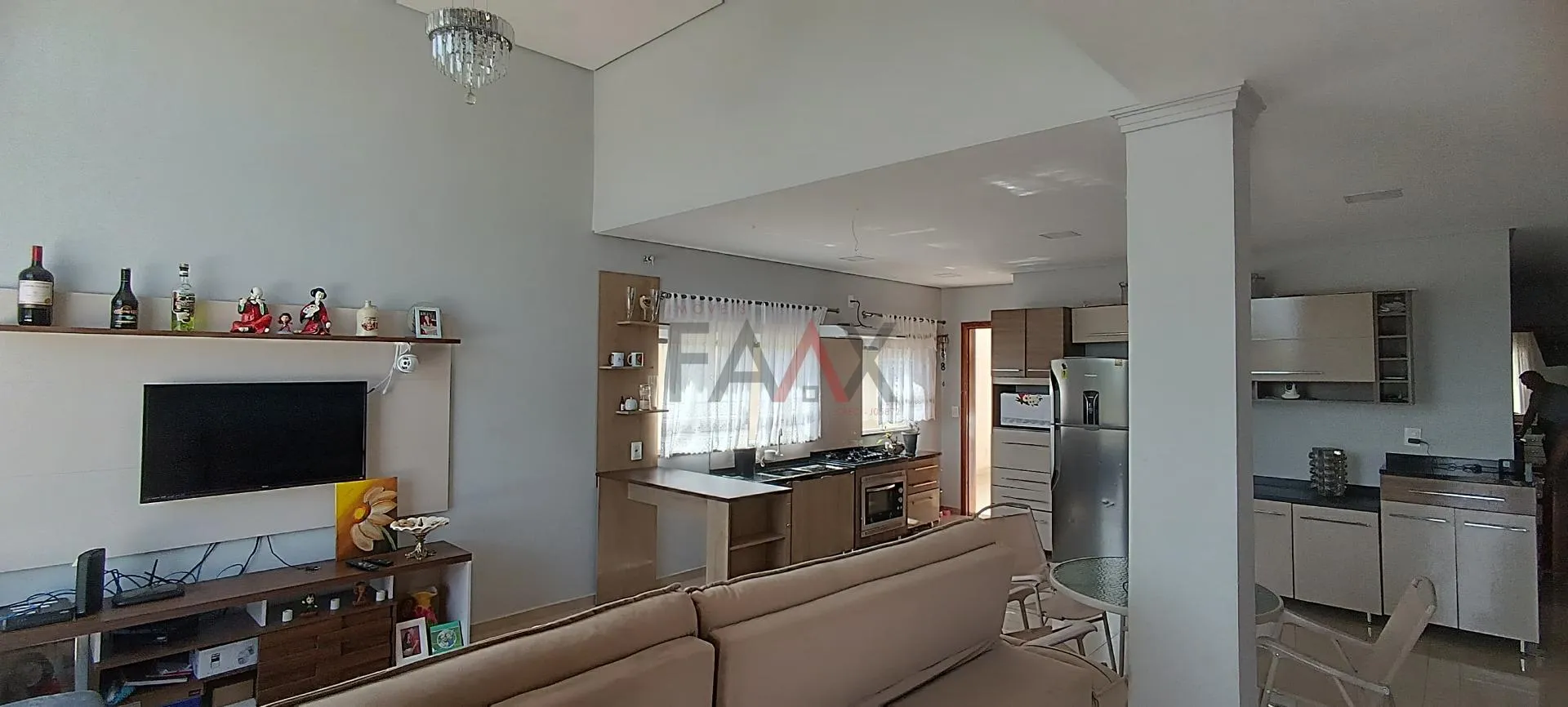 Imagem Casa à venda com amplo terreno, BAIRRO BATEL, GUARAPUAVA - PR