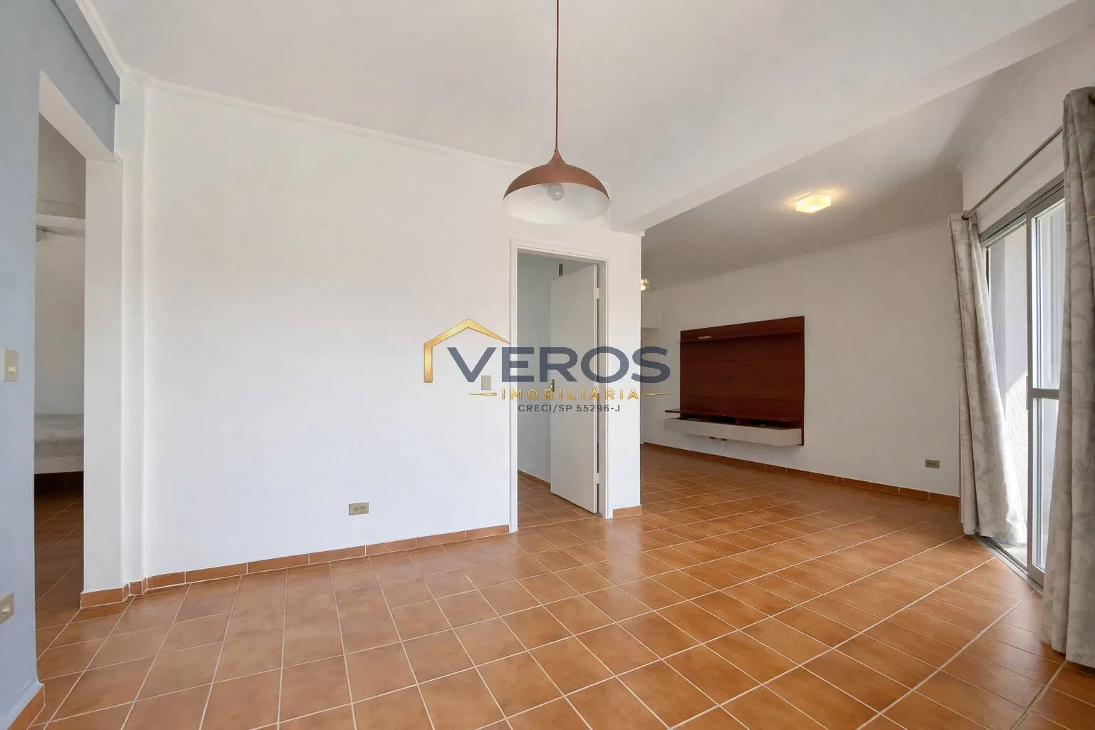 Foto do imóvel Apartamento a venda com 2 quartos a 500m da praia Martim de Sá em Caragua