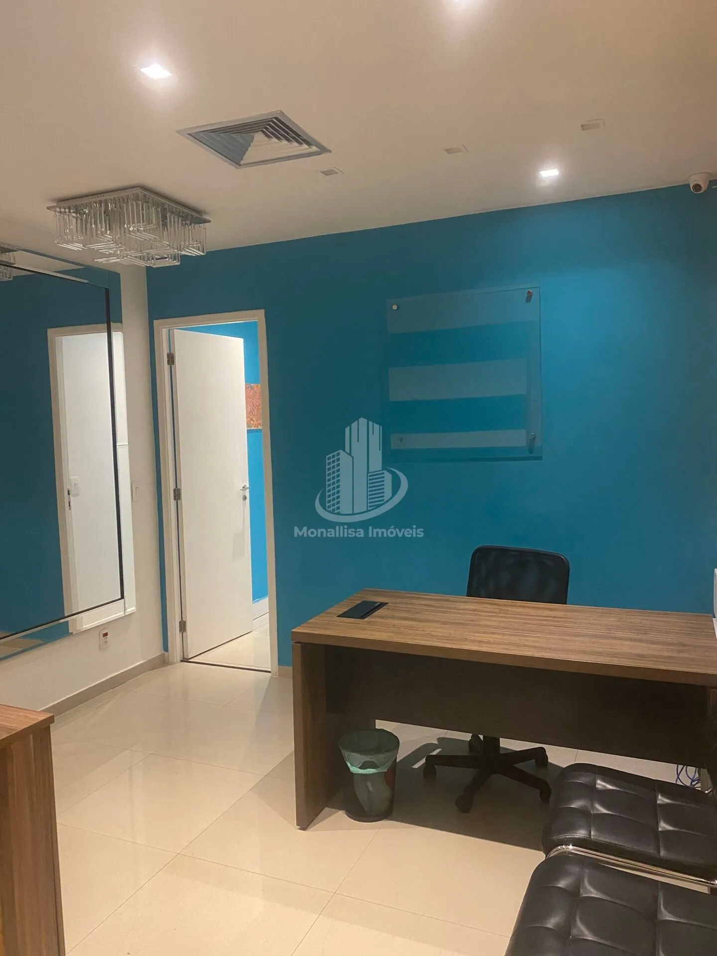 Foto do imóvel Sala comercial mobiliada com vaga na Barra da Tijuca em Avenida das Américas, 3500 - Barra da Tijuca, Rio de Janeiro - RJ