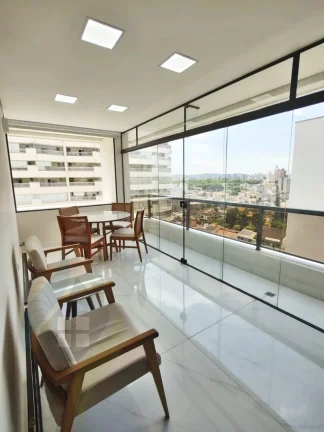 Imagem Cobertura com 4 suítes, 6 banheiros, 4 vagas, com 400m² em Chácara Inglesa, São Bernardo do Campo