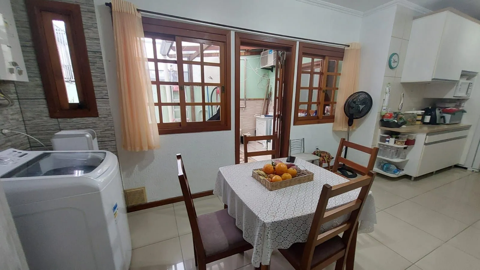 Imagem CASA NO LAGOS DE NOVA IPANEMA - 02 QUARTOS E ATELIER NO PISO SUPERIOR