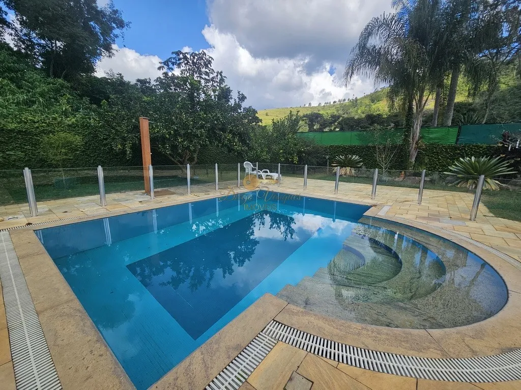 Imagem Casa em Condomínio para Venda em Teresópolis / RJ no bairro Cruzeiro