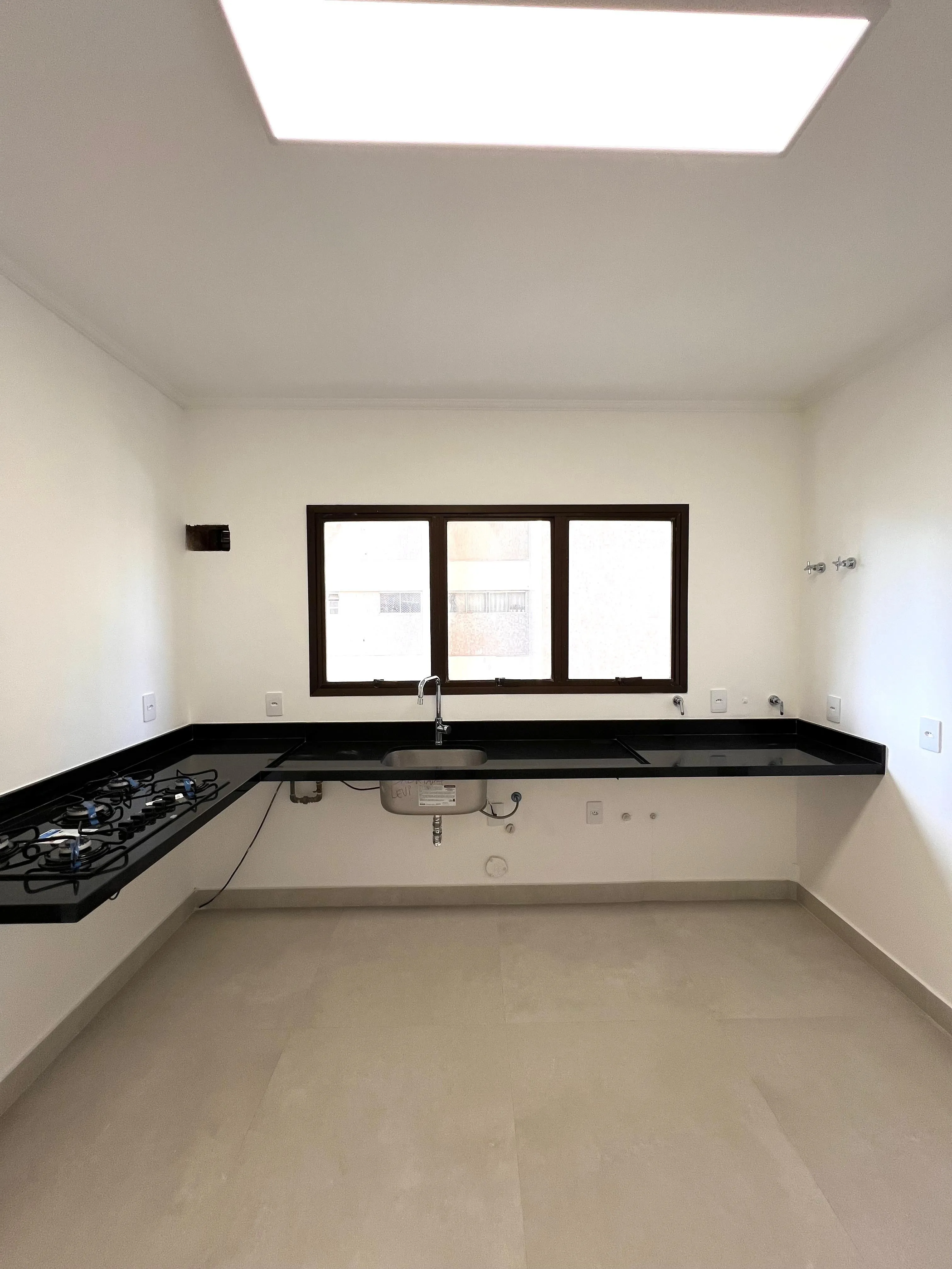 Imagem Apartamento de 234m² de Área Útil, Localizado no Condomínio Edifício Mansao Real - Brooklin, São Paulo - SP!