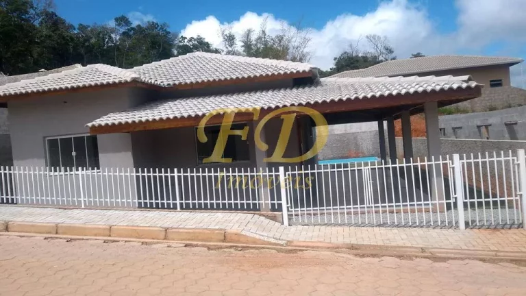 Imagem Casa de Campo c/ Piscina em Condomínio em Atibaia