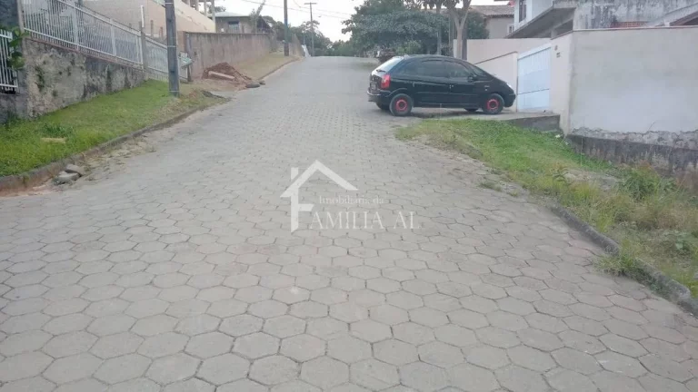 Imagem Casa com amplo terreno no Bairro Boehmerwald