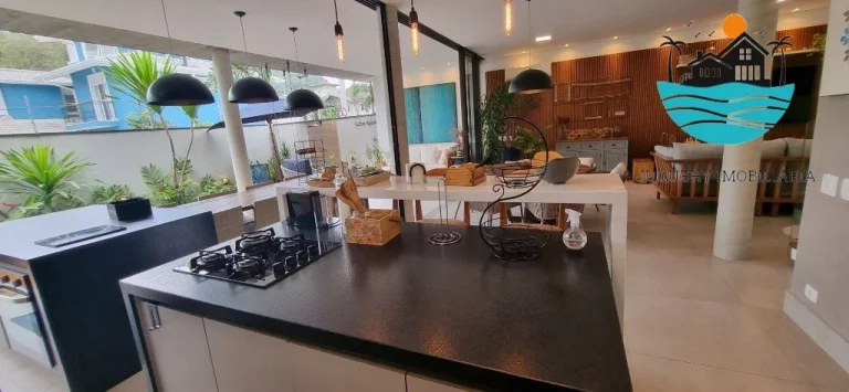 Imagem Venda ou Aluguel de casa em Juquehy - Condomínio com 4 suítes, 200m da praia, piscina privativa, área gourmet - máx. 12 pessoas | Juquehy Imobiliária