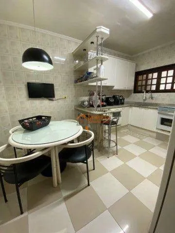 Imagem Sobrado com 3 dormitórios à venda, 130 m² por R$ 826.000,00 - Jardim Paraventi - Guarulhos/SP