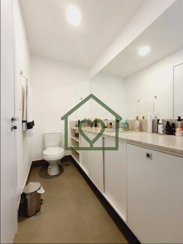 Imagem Excelente apartamento totalmente mobiliado, com planta de 3 dormitórios transformada em 2, sendo 1 ...
