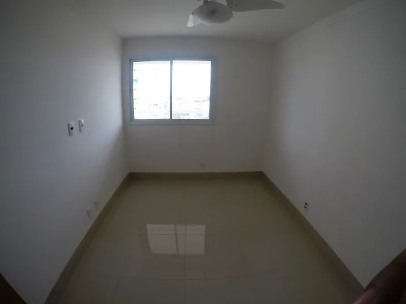 Imagem Apartamento com 3 dormitório sendo uma suite com duas vaga de Garagem
