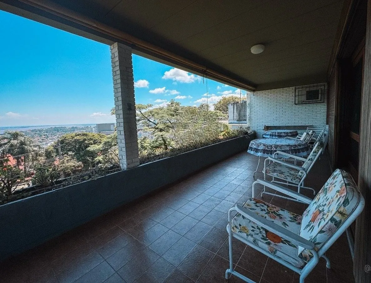 Imagem Casa bairro Sétimo Céu, 463m² privativos, vista privilegiada do Rio Guaíba em terreno de 1.423m².