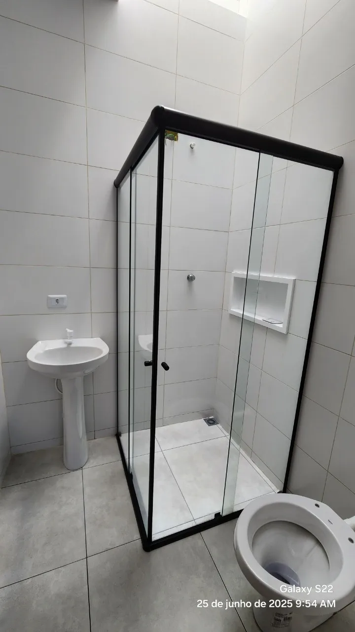 Imagem Casa térrea com 46,86m², 02 dormitórios, banheiro social, sala de estar, copa e cozinha integrada...