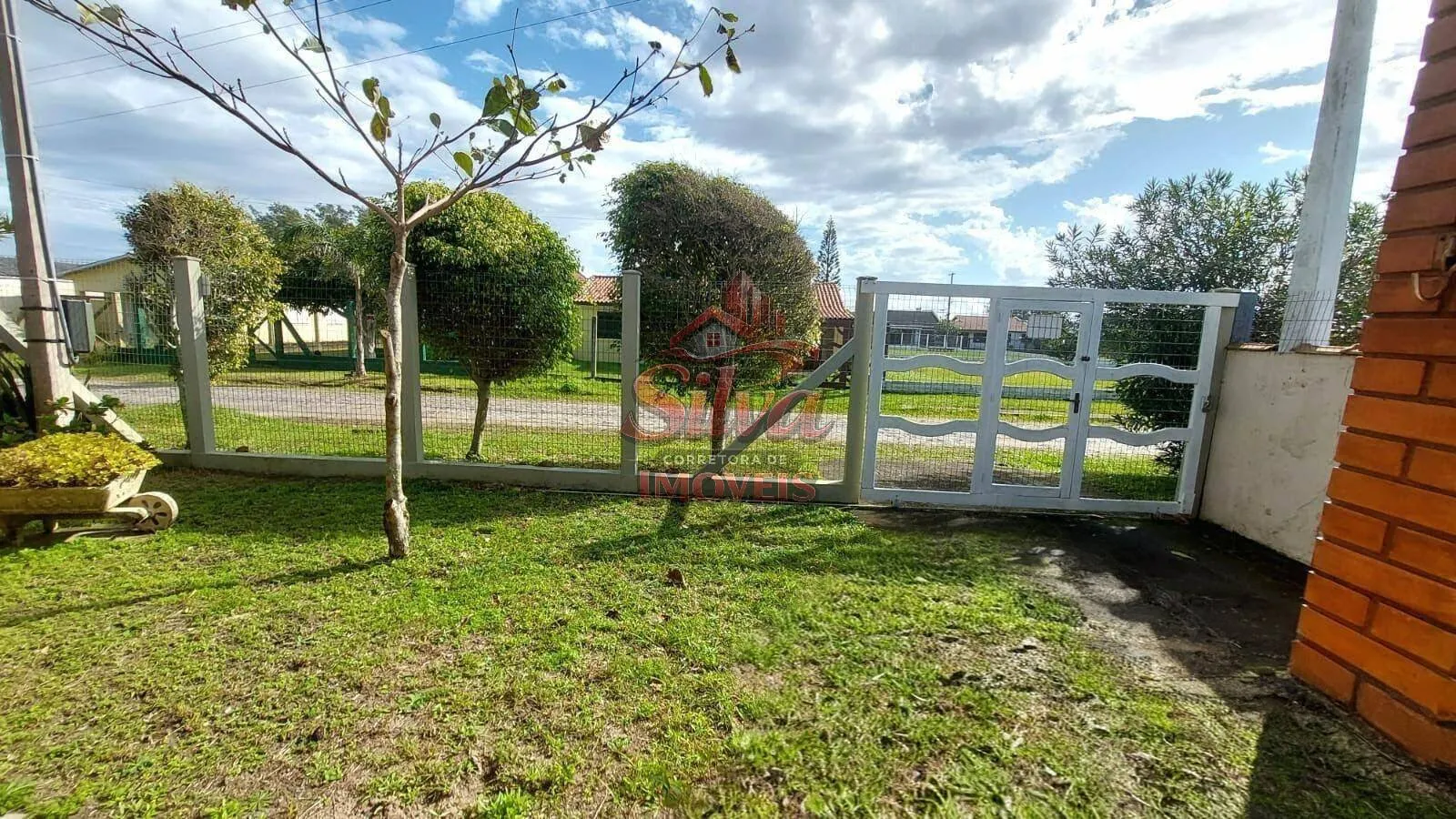 Imagem C254 | Casa 4 dormitórios à venda a 200m do mar em Imbé