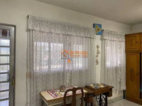 Imagem Sobrado com 4 dormitórios à venda, 360 m² por R$ 850.000,00 - Picanço - Guarulhos/SP