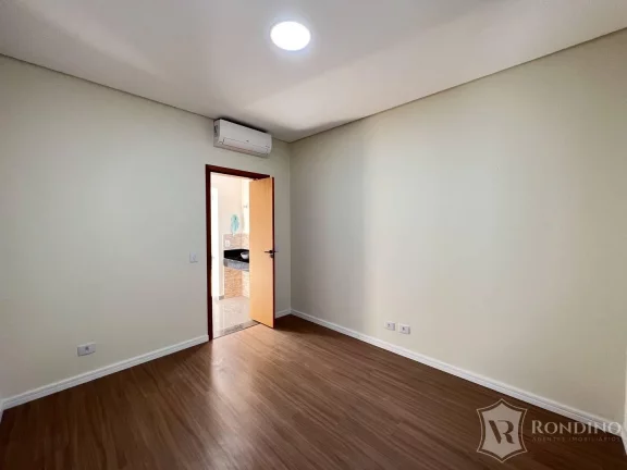 Imagem Sobrado no condomínio Cyrela Landscape, com 03 suítes com closet
