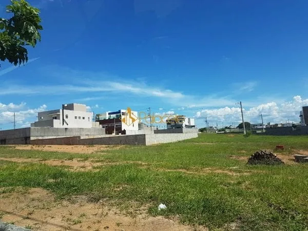 Imagem Terreno à venda 439.9M², Mombaça, Pindamonhangaba - SP | Condominio Village Splendore