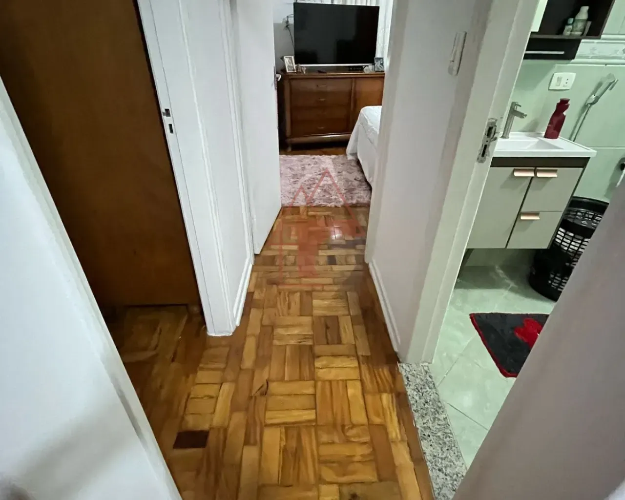 Imagem Apartamento com 2 Quartos à Venda, 69 metros em Encruzilhada - Santos