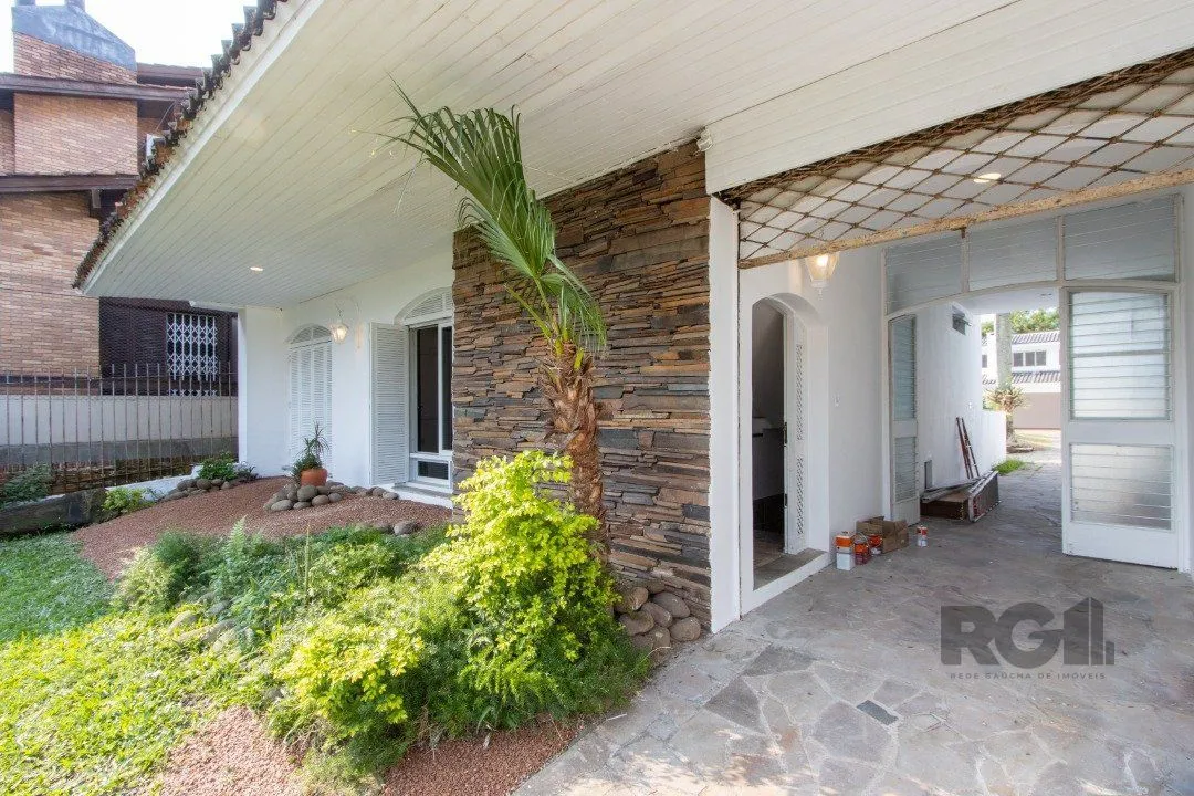 Imagem Casa para Venda - 337m², 3 dormitórios, sendo 1 suites, 3 vagas - Cristal