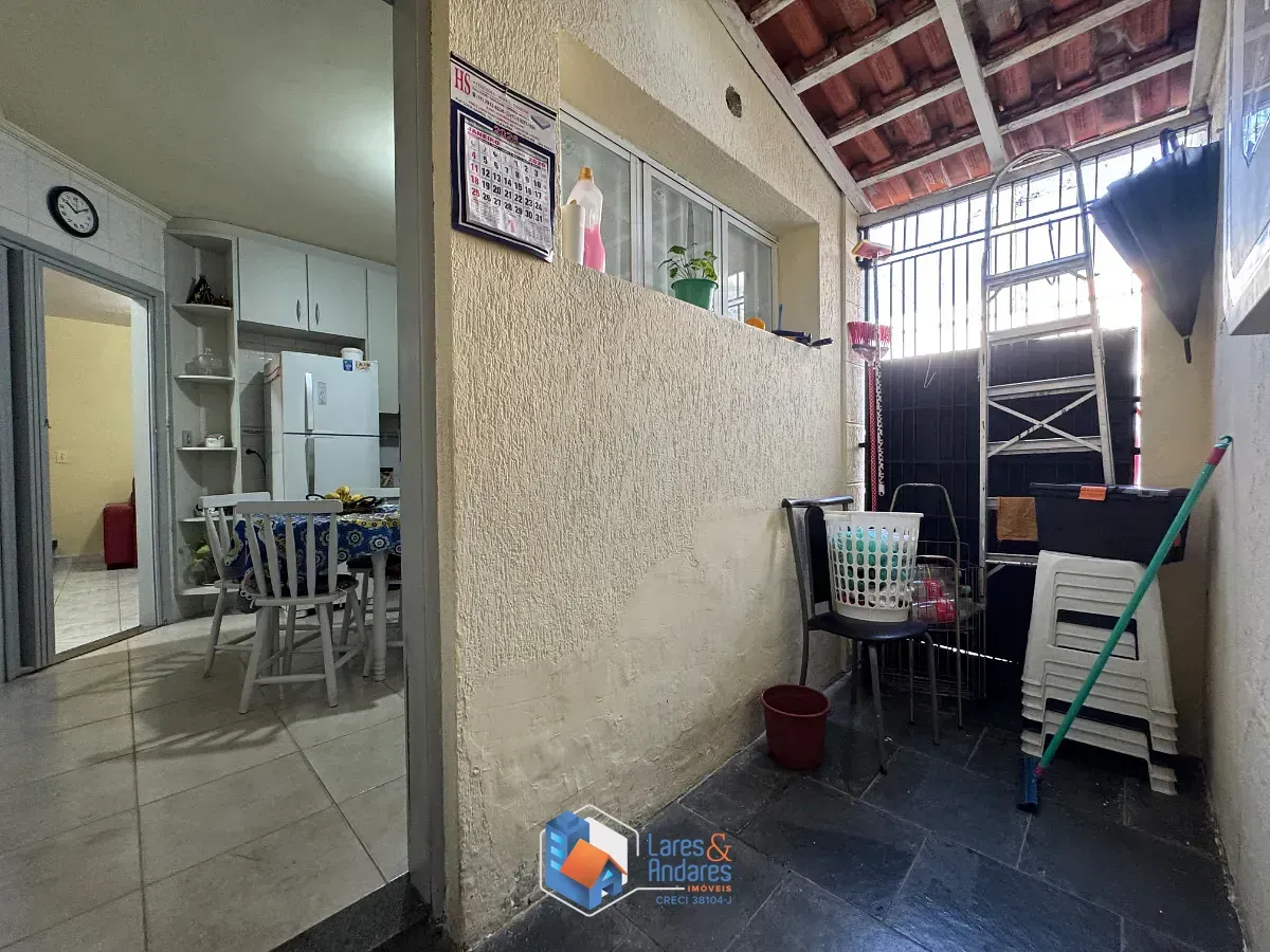 Imagem Sobrado para venda em Jardim Independência com 3 quartos, 90m²