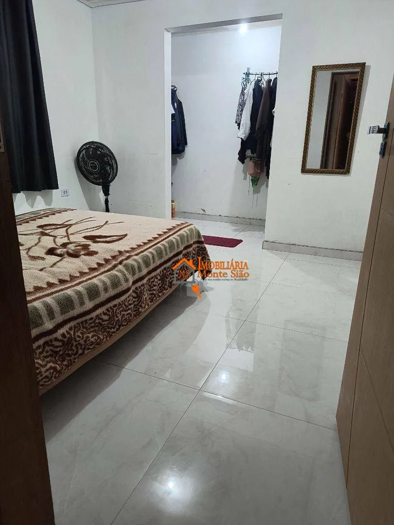 Imagem Sobrado com 3 dormitórios à venda, 140 m² por R$ 330.000,00 - Parque Residencial Bambi - Guarulhos/SP