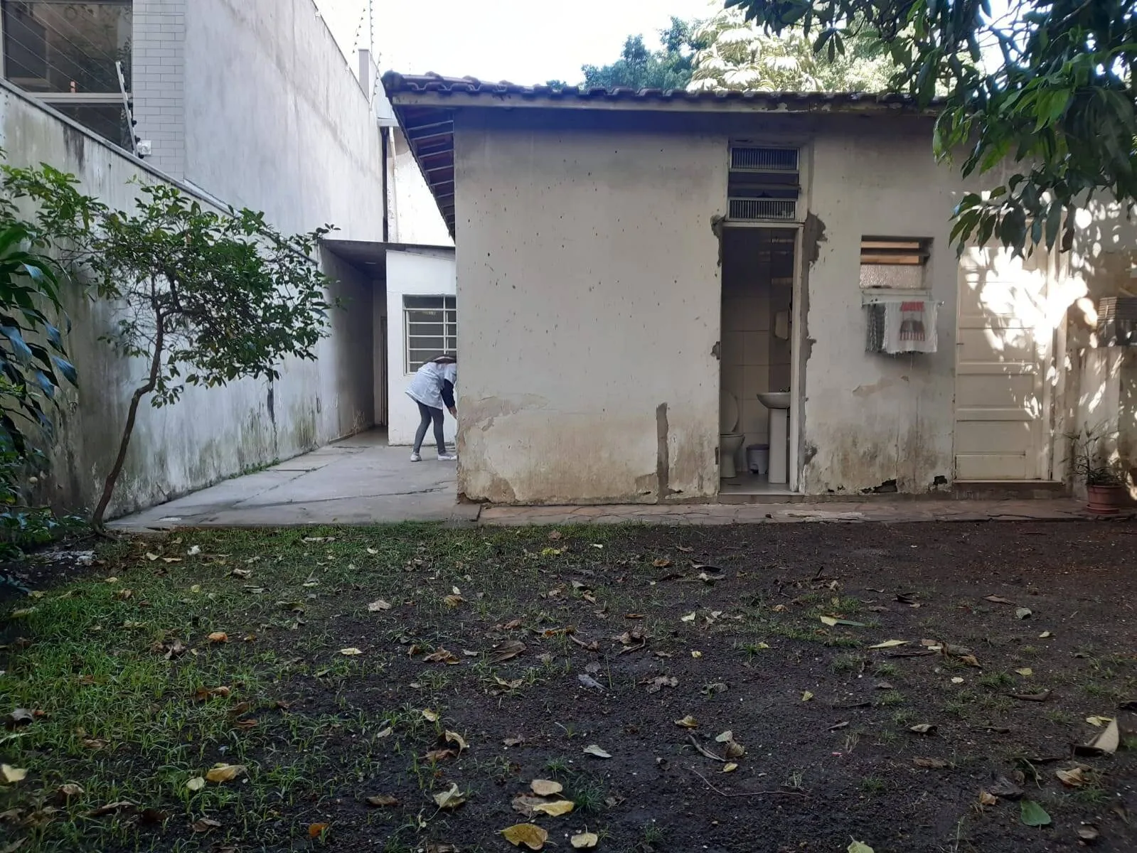 Imagem Locação Sobrado Comercial Pinheiros - 250M², 6 Salas, 8 Vagas, Varanda.