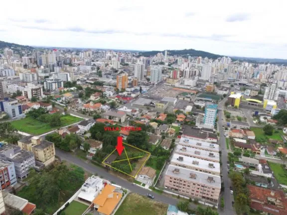 Imagem Apartamento com 2 Quartos à Venda, 69 m² em Centro - Criciúma