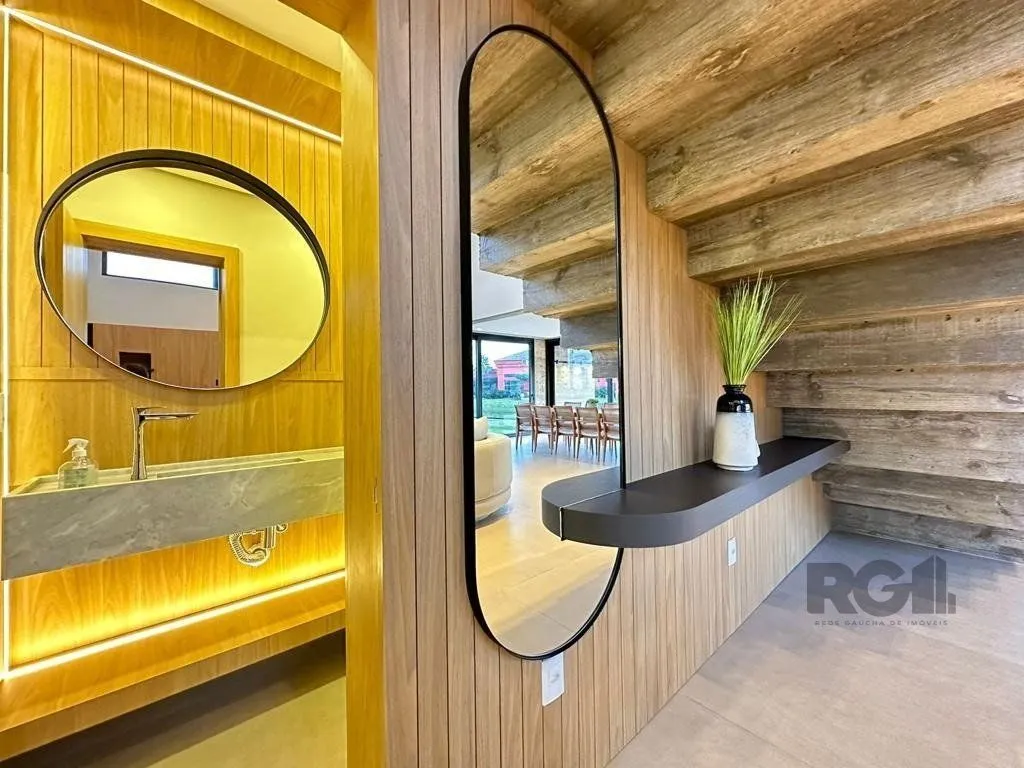 Imagem Casa de Condomínio em Atlântida Sul