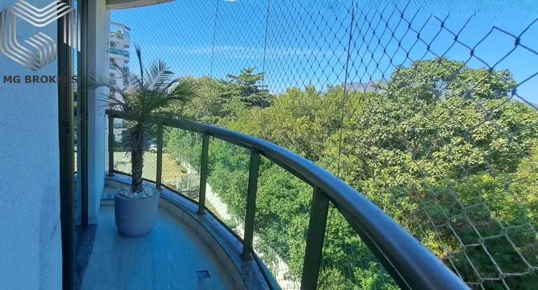 Imagem Apartamento à venda no Recreio dos Bandeirantes, Rio de Janeiro-RJ, com 3 quartos, 1 suíte, 3 salas , 3 vagas e 91m² de área. Varanda