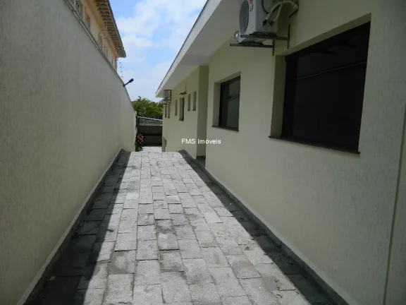 Imagem Imóvel comercial com 400m2 na Av. Indianópolis.