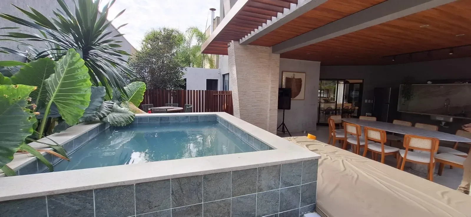 Imagem Casa de Condomínio com 3 Quartos à Venda, 420 m² em PIRES FAÇANHA - EUSEBIO