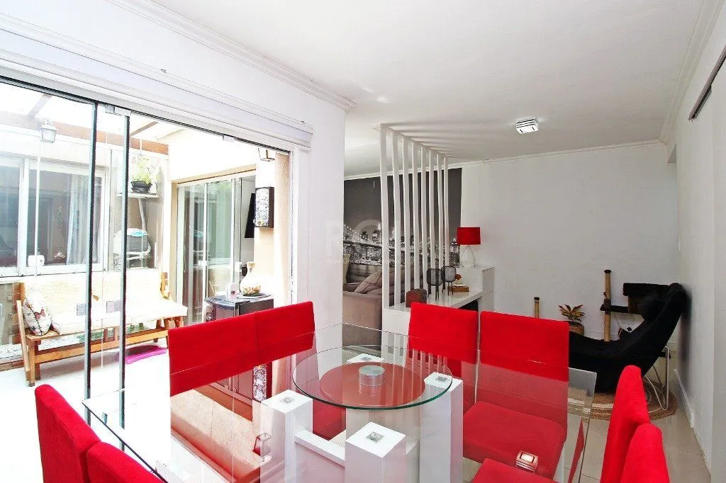 Imagem Apartamento de 3 dormitórios e vaga no bairro Petrópolis