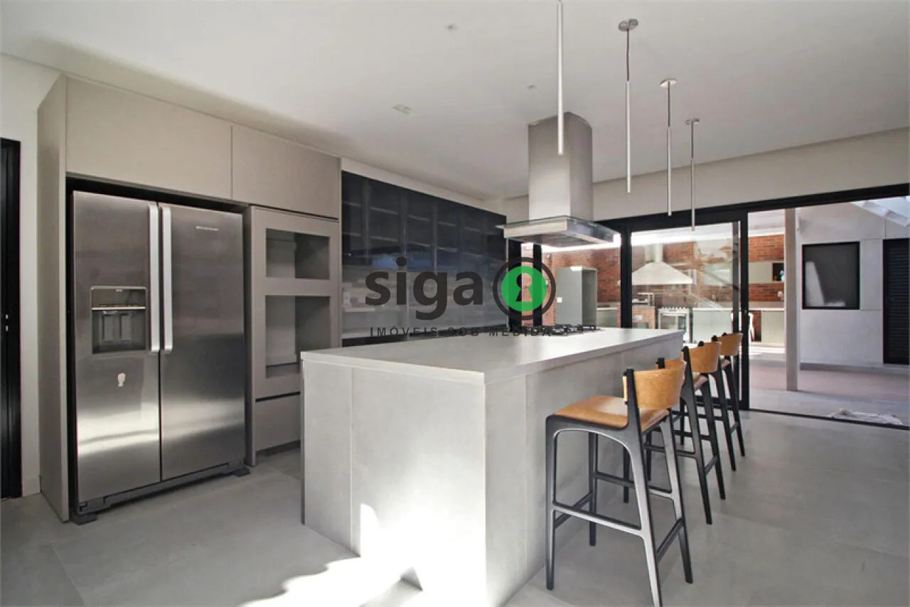 Imagem Sobrado Alto Padrão no Jardim Europa de 4 quartos com 6 Vagas - 510m² à Venda.