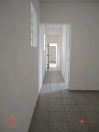 Imagem Casa comercial assobradada em Pinheiros, São Paulo-SP: 7 salas, 2 banheiros, 4 vagas de garagem, 320m² de área.