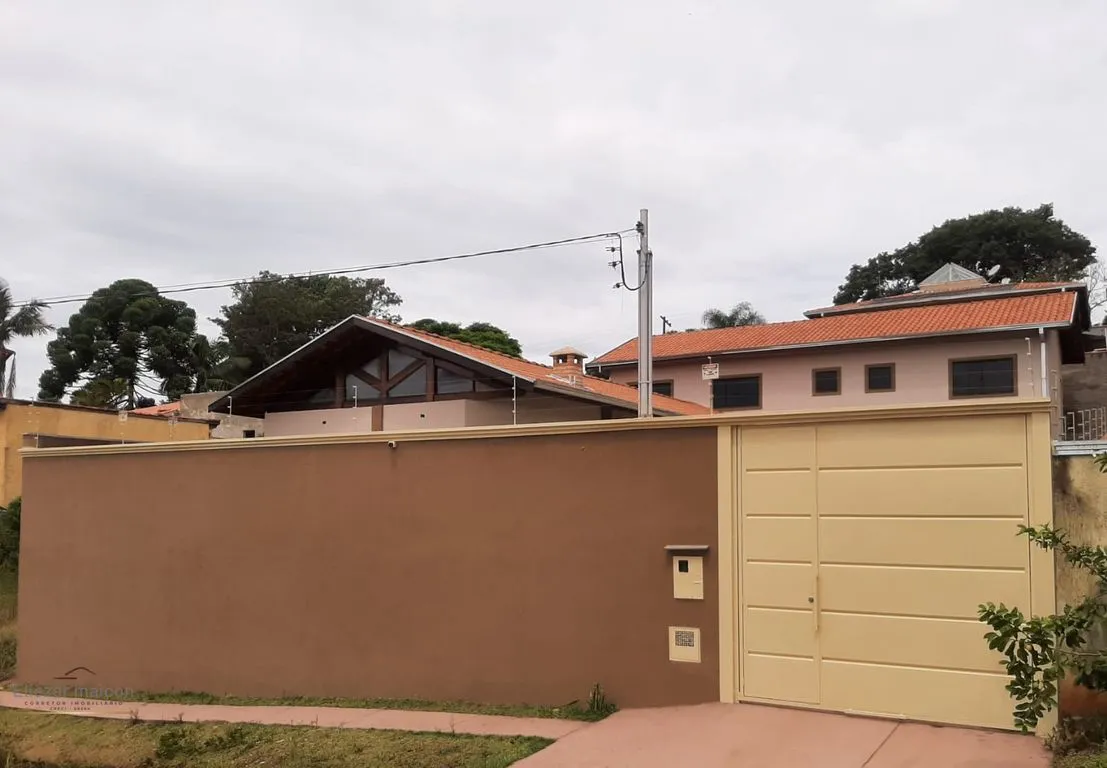 Imagem Casa Venda com piscina e salão de festas na Morada dos Pássaros, Poços de Caldas
