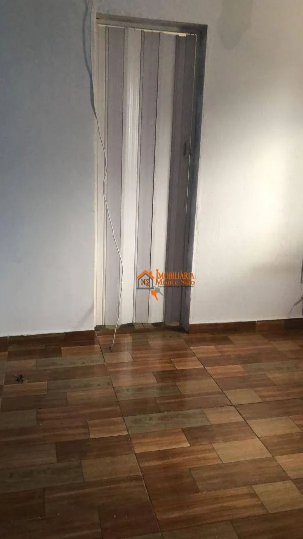 Imagem Sobrado com 4 dormitórios à venda, 250 m² por R$ 315.000,00 - Jardim Santa Paula - Guarulhos/SP