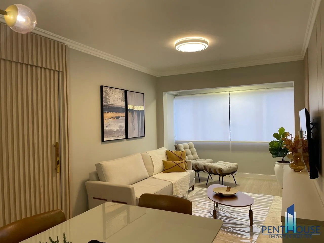 Imagem Apartamento Quadra Mar para Venda em Balneário Camboriú, CENTRO, 2 dormitórios, 1 suíte, 2 banheiros, 1 vaga