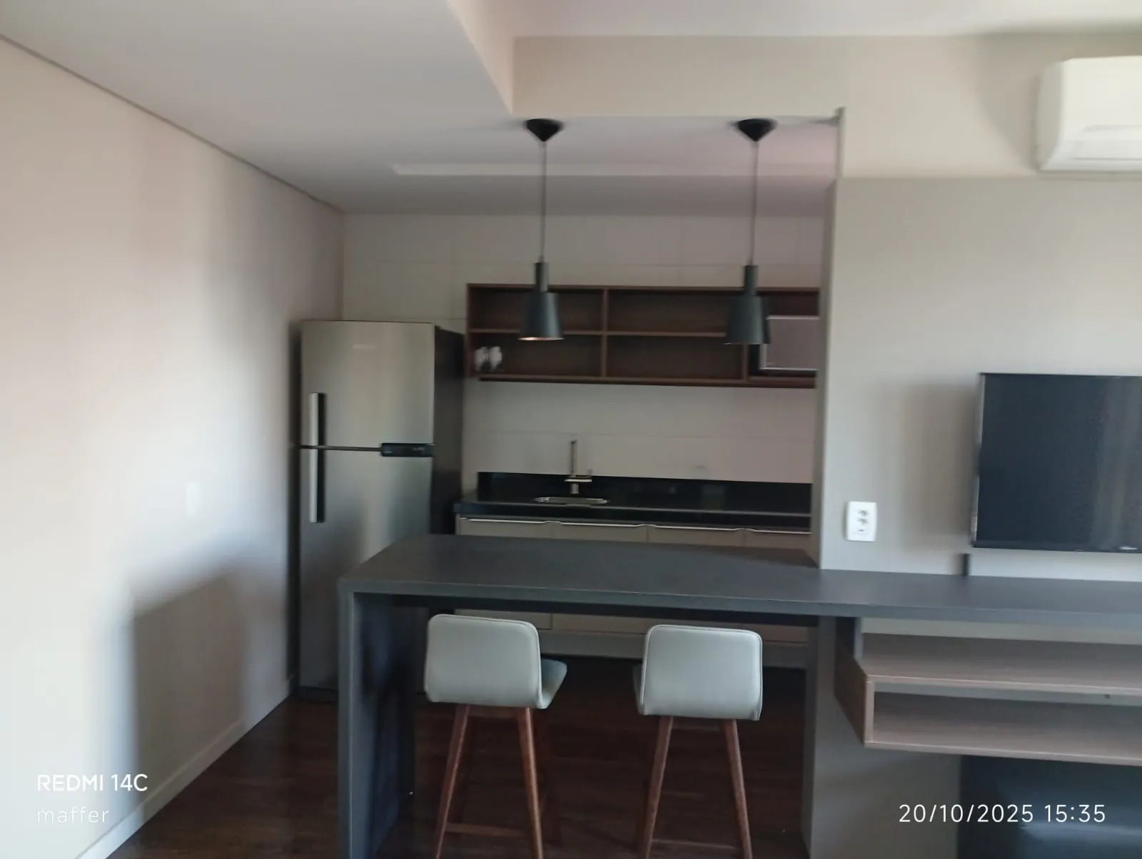 Imagem MÁFFER IMÓVEIS Aluga excelente apartamento 1 dormitório totalmente mobiliado, pronto para morar, no coração do Mont'Serrat - um dos bairros mais nobres e desejados de Porto Alegre!