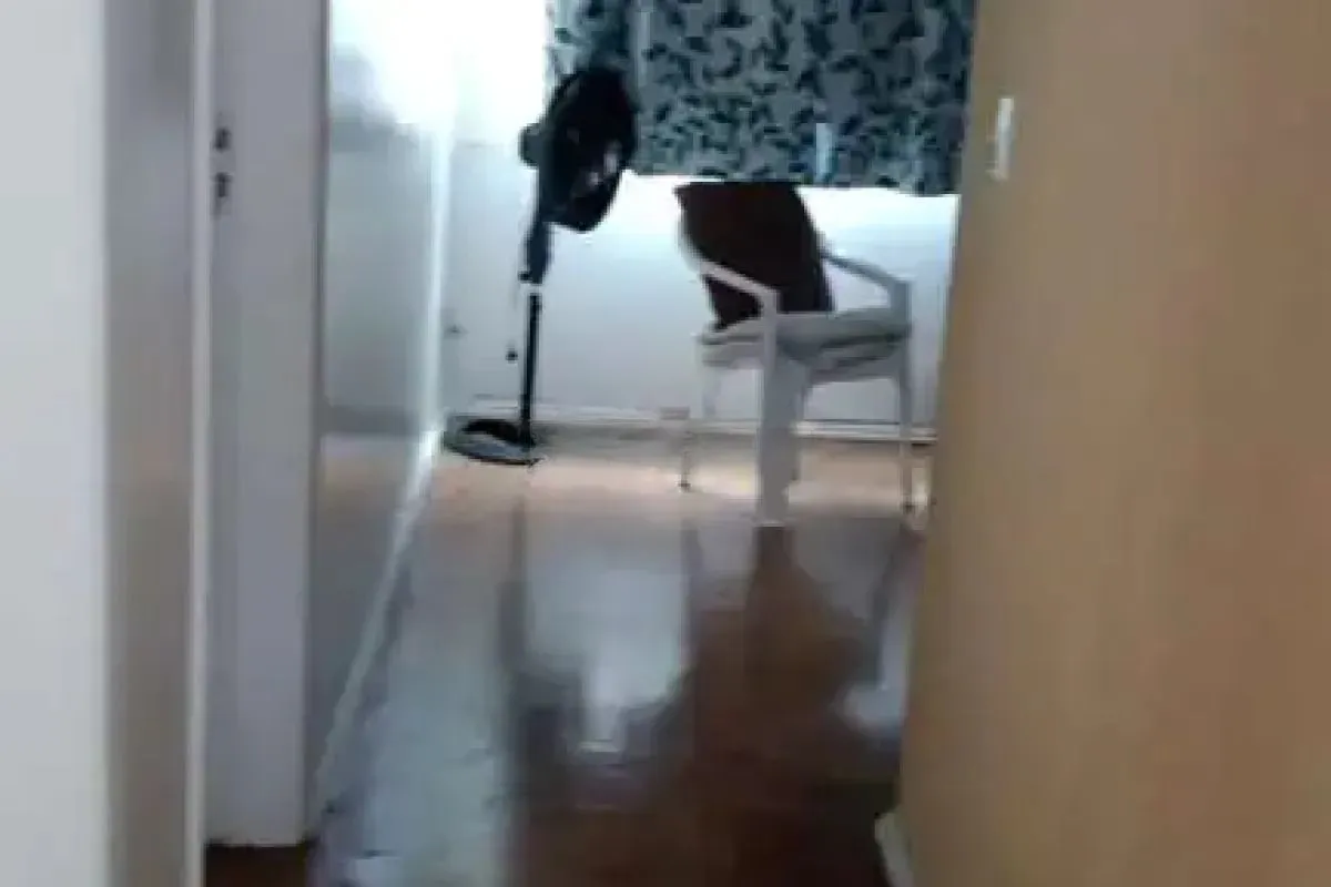 Imagem Apartamento com 2 dormitórios semimobiliado.