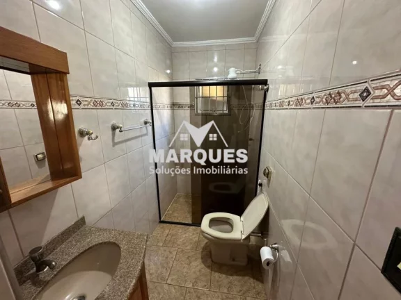 Imagem Imóvel c/ 2 casas em terreno de 435m2