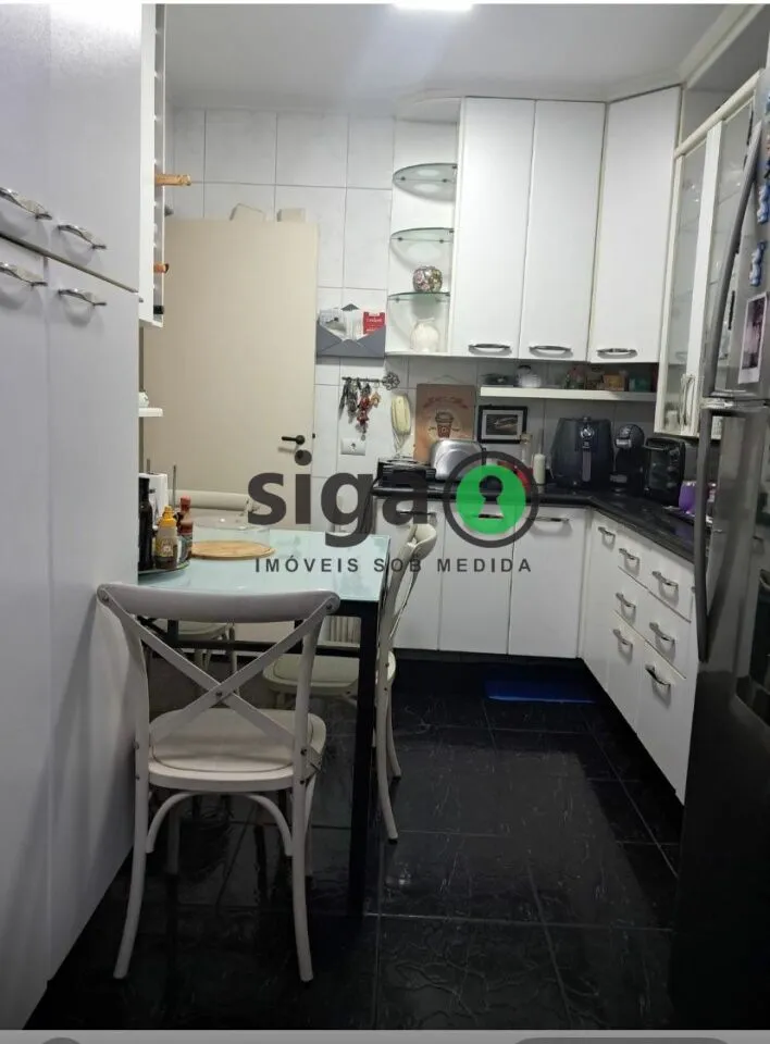 Imagem Apartamento Alto Padrão em Moema de 3 Quartos com 2 Vagas - 117m² à Venda.