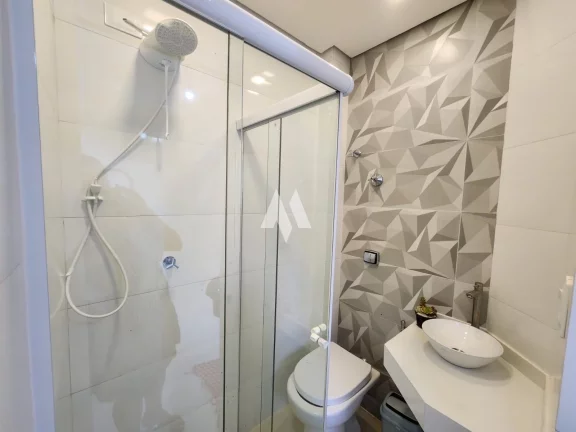 Imagem Apartamento com garagem fechada na Ponta da praia!