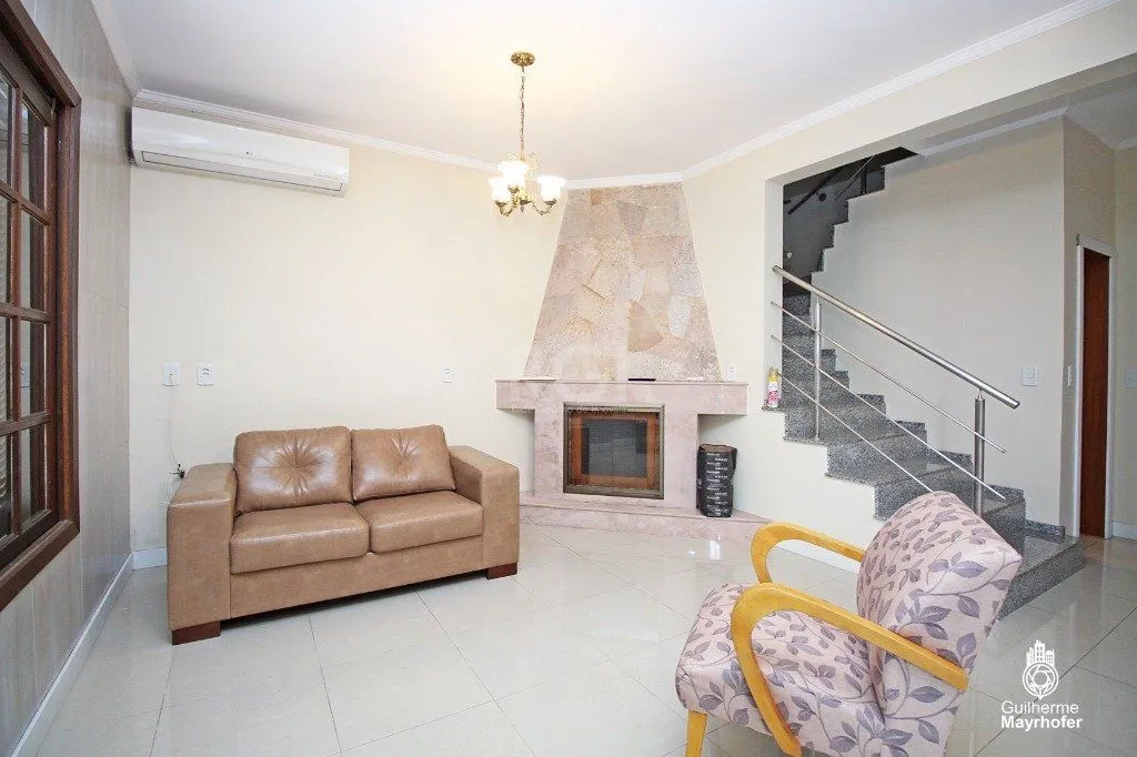 Imagem Casa para Venda - 246m², 3 dormitórios, sendo 2 suites, 3 vagas - Vila Ipiranga