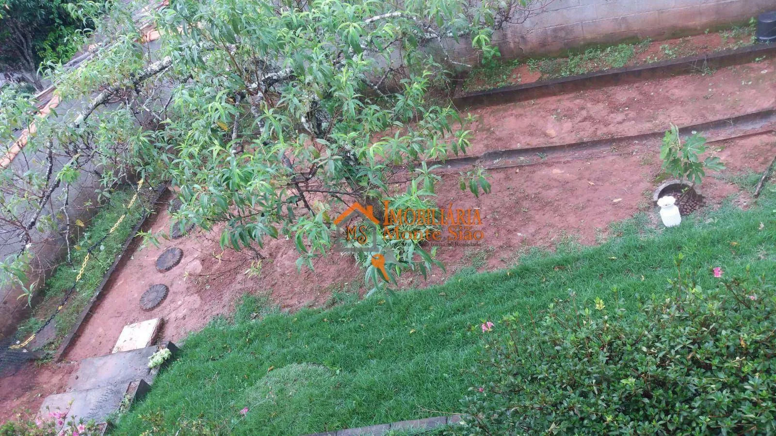 Imagem Casa com 5 dormitórios à venda, 300 m² por R$ 520.000,00 - Chácara Eldorado - Santa Isabel/SP