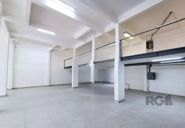 Imagem Libertas imobiliária aluga loja na Av. Assis Brasil com 530m²-Passo D`areia